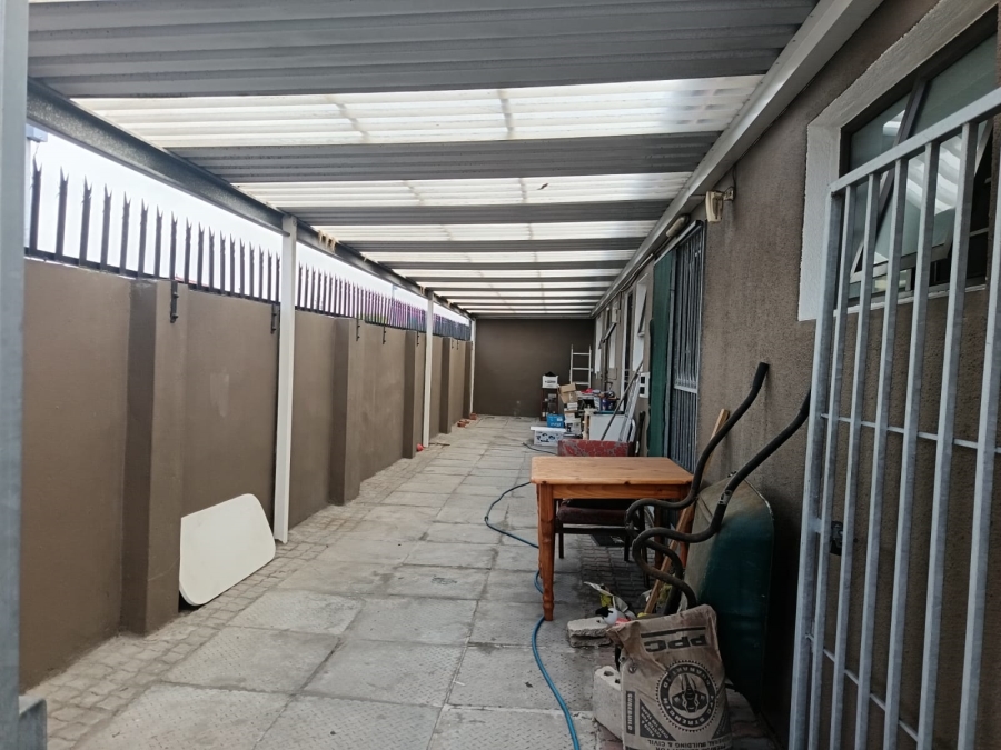 4 Bedroom Property for Sale in Athlone Western Cape